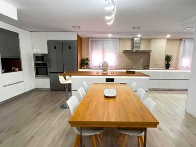 Antonio López - Su dedicación y profesionalidad nos ha dejado muy fácil el poder decidirnos. ¡¡Súper recomendable!!